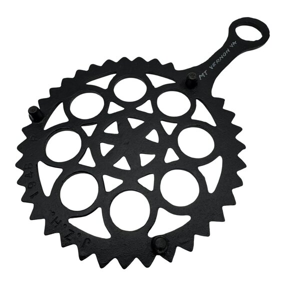 Cast Iron Trivet JZH 1948 Mt Vernon VA Cooking Decor Vintage Black Retro Kitchen - Picture 8 of 8